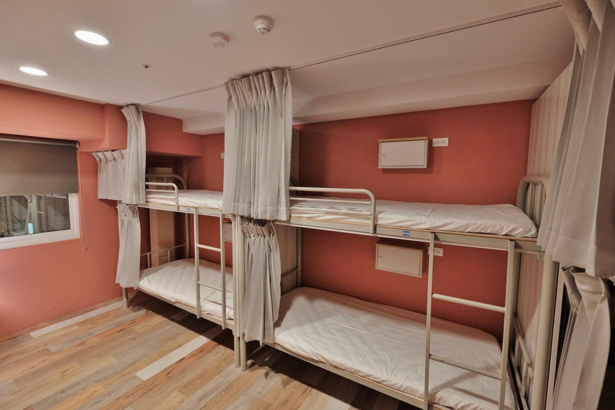 Happy Inn Taichung Exterior photo