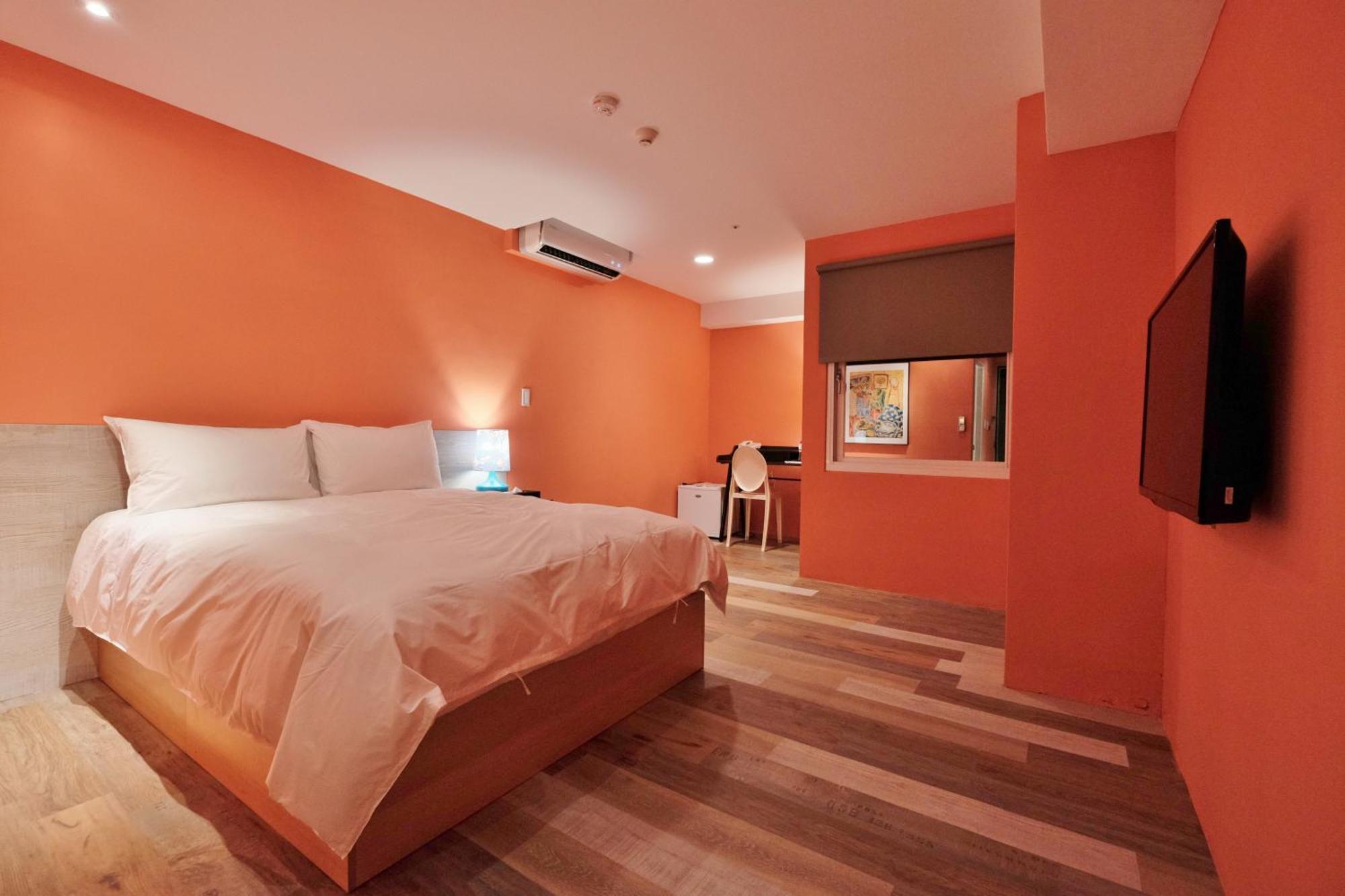 Happy Inn Taichung Exterior photo