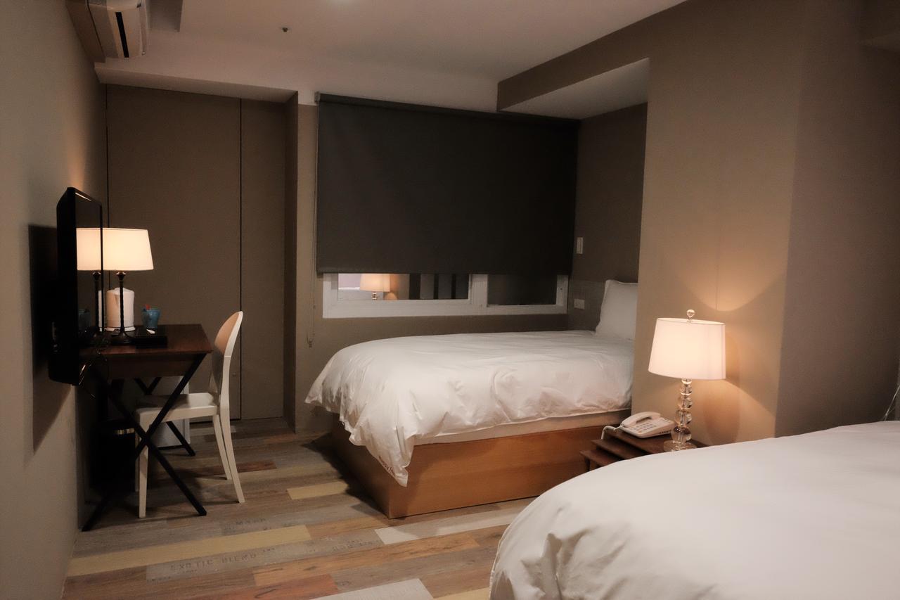 Happy Inn Taichung Exterior photo