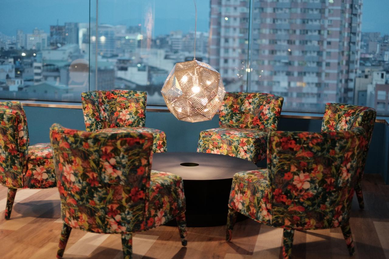 Happy Inn Taichung Exterior photo